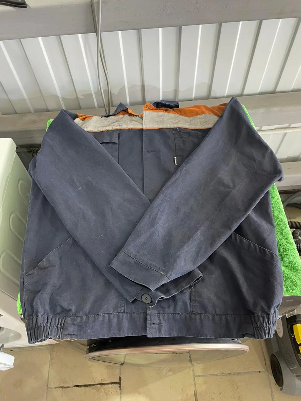 Моющее средство LIS для стирки спецодежды   и СПА-текстиля